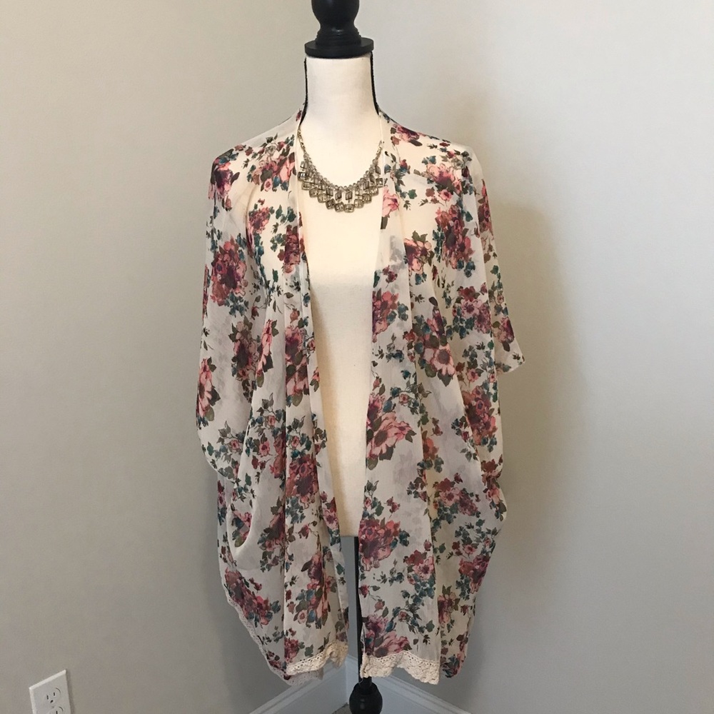 Mason and McKenzie Floral Wrap-XL